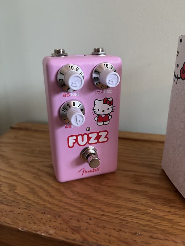 Fender Hello Kitty Fuzz