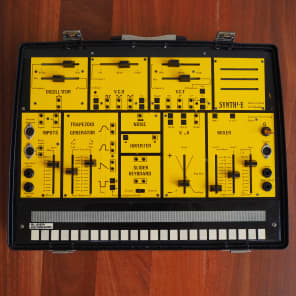 EMS Synthi E - The Educational Modular Synthesiser (1975) Serial # 194 image 2
