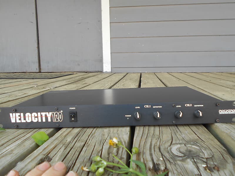 Rocktron Velocity 120 Rack Mount Power Amplifier