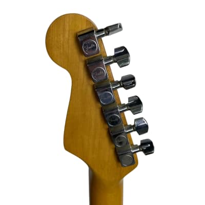 Fender Standard Stratocaster (1983 - 1984)