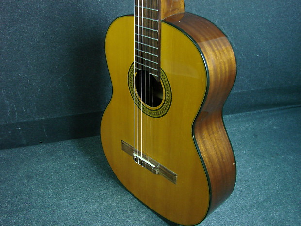 Guitare Classique Takamine série G1 - La Maison de la Musique