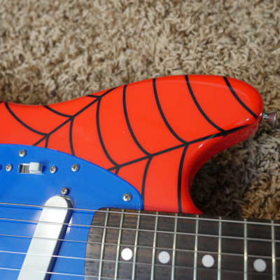 Video! 2011 Fender The Amazing Spiderman Mustang