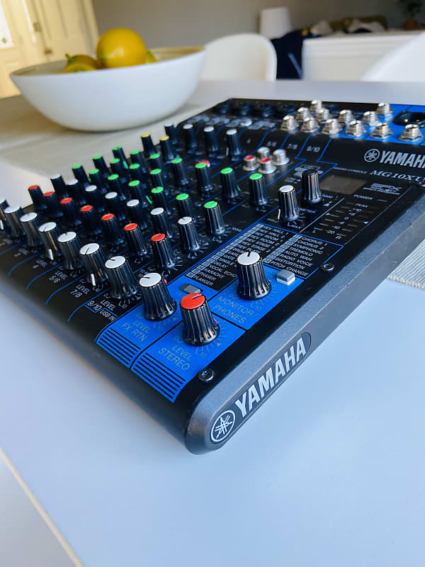 Yamaha MG10XU Analog Mixer | Reverb Yamaha MG10XU Analog Mixer | Reverb
