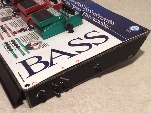 DIGITECH X Series Powered Pedal Board Display + Multi Chorus