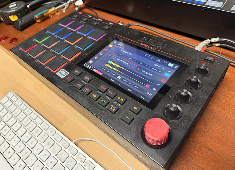 Akai MPC Live Standalone Sampler / Sequencer | Reverb