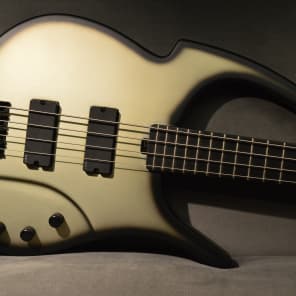 2007 Parker PB-41 Electric Bass Guitar Mint Condition w. Original Gig Bag EMG pups image 3