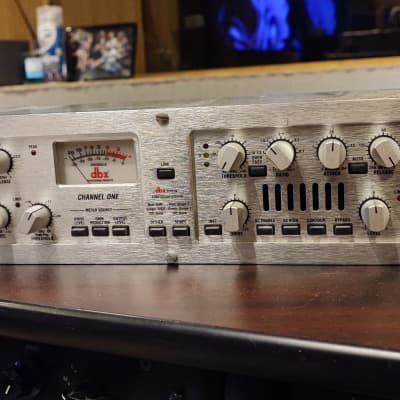 ⭐︎ dbx 566 美品！（2ch 真空管コンプレッサー） DBX 566 Dual Stereo Analog Vacuum Tube Compressor Rackmount