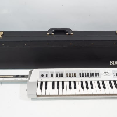 YAMAHA KX5 Silver MIDI Keyboard KX-5 Shoulder Keyboard Keytar w