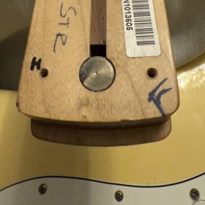 Fender Player Stratocaster Maple Neck image 5