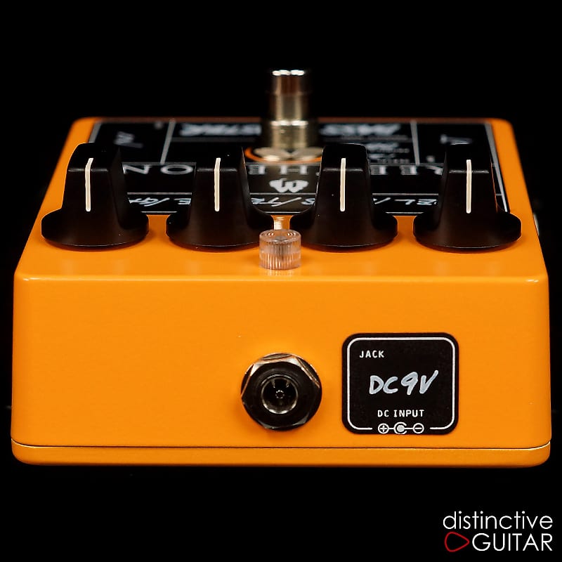 Free The Tone BB-2 Bass Blaster Overdrive - Custom Series - Orange