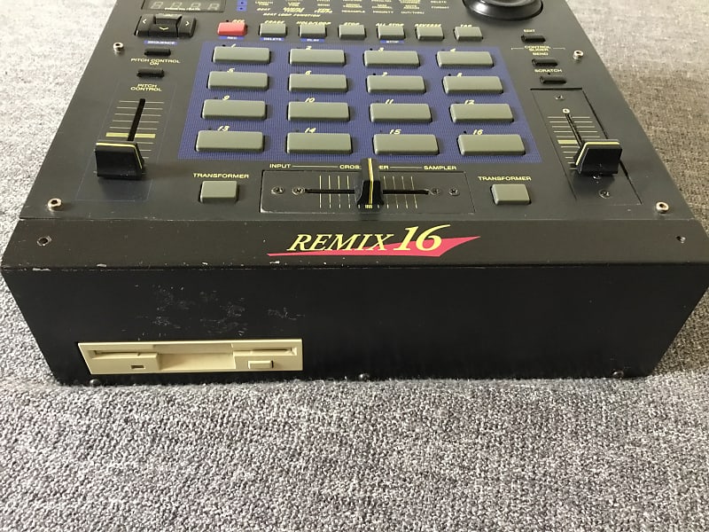 Akai Remix 16 - Phrase Sampler / DJ Mixer & Sequencer