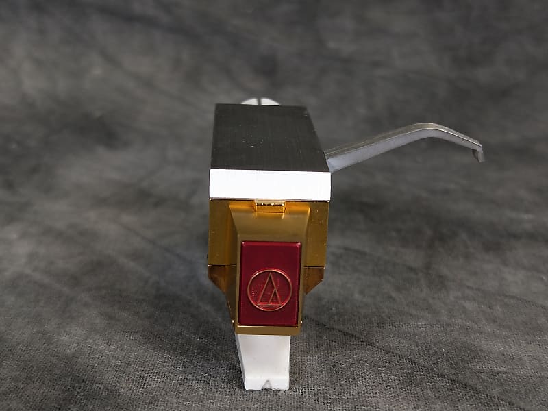 Audio-Technica AT36E LO-OFC MC Cartridge w/ Yamaha HS-11 Headshell From Japan  			