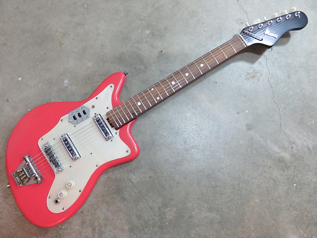 Surf guitar 2025