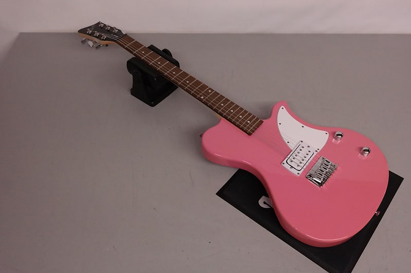 Pink first act deals guitar