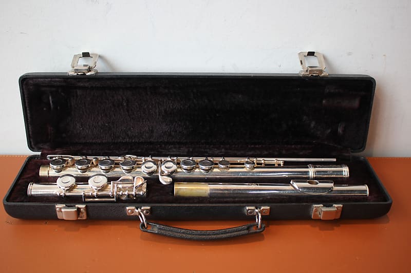 Gemeinhardt 2SP Straght-Headjoint Flute with Offset G 2010s - Silver-Plated image 1