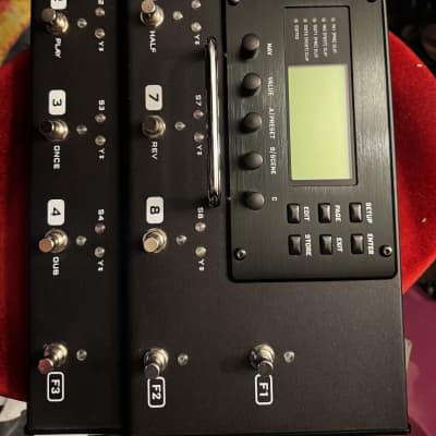 Fractal FX8 MKII Multi Effects Pedalboard – Skip's Music