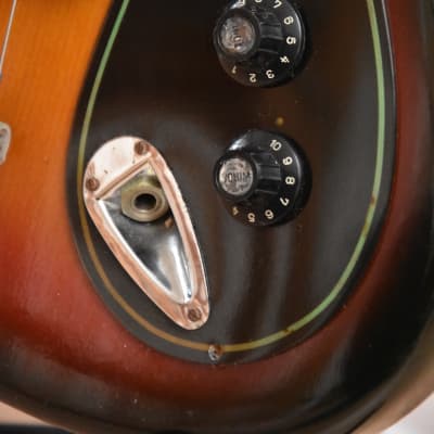 Musima de Luxe 25 B – 1960s German GDR Vintage Solidbody Bass Guitar image 4