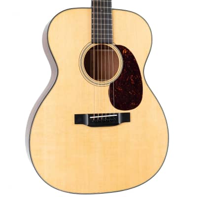 MARTIN STANDARD SERIES 000-18 ACOUSTIC GUITAR for sale