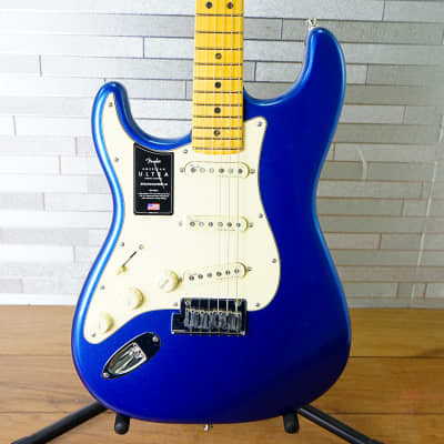 Fender American Ultra Stratocaster Left-Handed with Maple Fretboard - Cobra Blue image 1