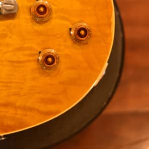 Gibson '58 Reissue Les Paul Plain Quilted Maple Flame Butterscotch Blonde Top R8 2001 image 11