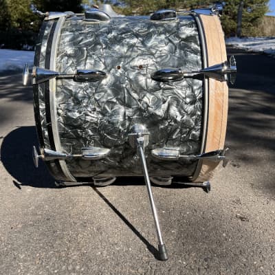 1967-68 Slingerland Jazz set Bop Kit 18” Bass drum & 10” concert from Modern Combo 75N tom 3-ply maple/poplar/mahogany shells with re-rings with Setomatic tom post BDP Black Diamond Pearl image 10