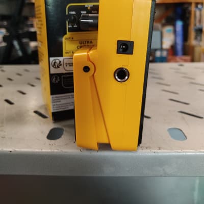 Behringer UC200 Ultra Chorus image 3