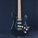 Fender Player Stratocaster with Maple Fretboard 2021 Black