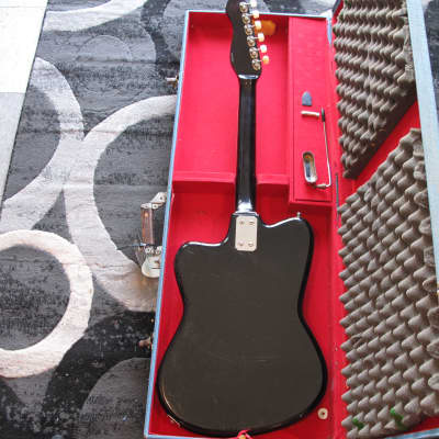 Crucianelli 1960's  Italian Guitar Project for Parts or Restoration image 2