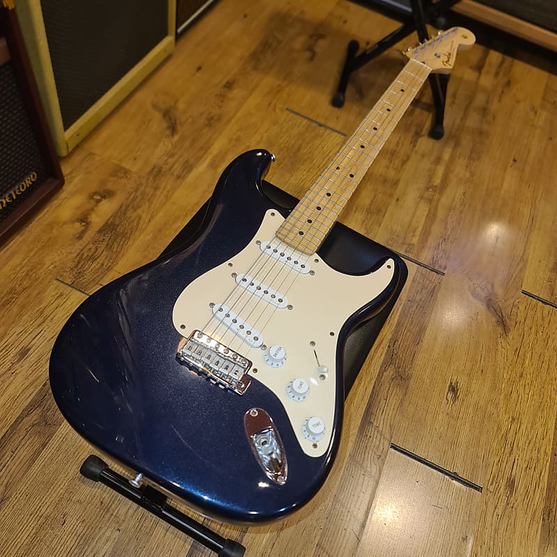 ギター Fender Customshop EricClapton Fender Eric Clapton Custom Shop 2010 Midnight Blue | Reverb Canada