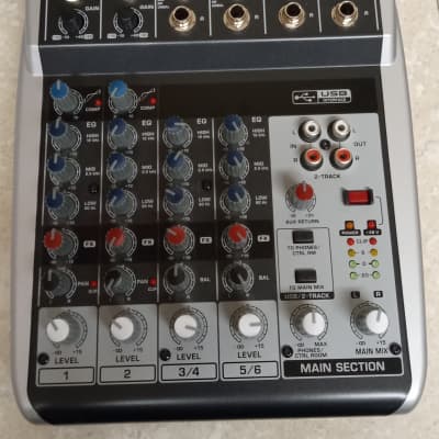 XENYX Q802USB MIXER good