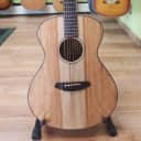 Breedlove Oregon Concert Ltd. Ed. Myrtlewood body Acoustic-Electric Guitar ORC66E, made in the USA