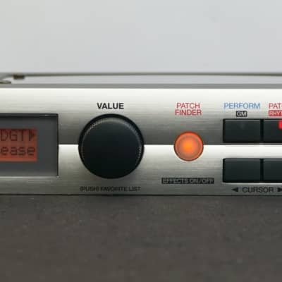 Roland XV-5050 Synthesiser Sound Module 1U Rack Mount Synth w/ MIDI 100 - 240V