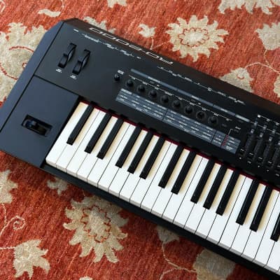 Roland RD-2000 Digital Stage Piano