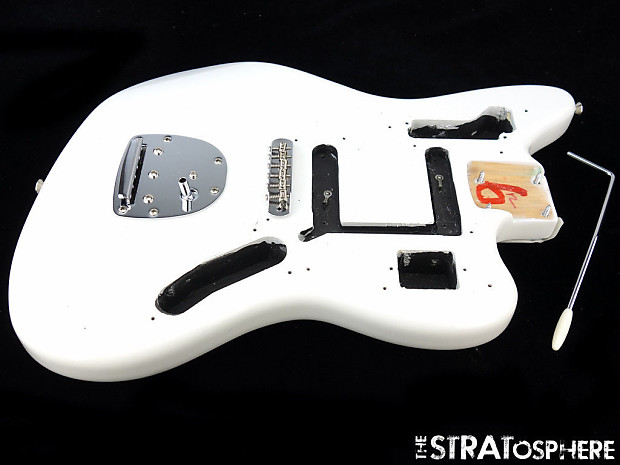 squier by fender jaguar ボディのみ squier by fender jaguar ボディのみ