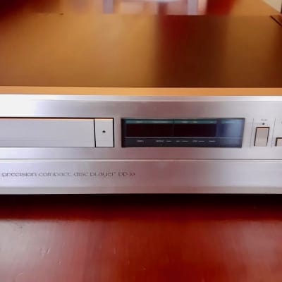 Accuphase DP 70 CD Player image 2