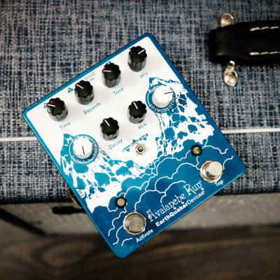 Earthquaker Devices Avalanche Run v2 image 1