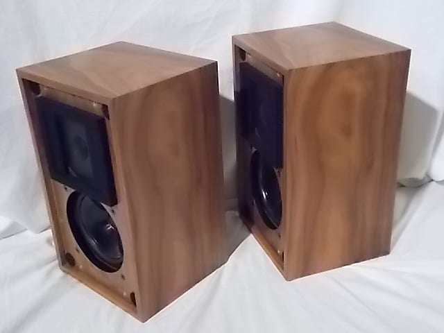 Stirling Broadcast LS3/5a V2 2way speaker system (pair) | Reverb Stirling Broadcast LS3/5a V2 2way speaker system (pair) | Reverb