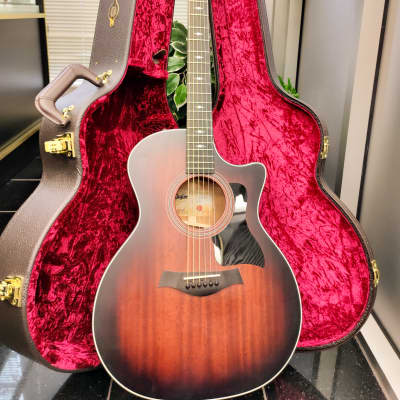 Taylor 324ce Grand Auditorium Mahogany/Blackwood Cutaway Acoustic/Electric with V-Class Bracing image 2