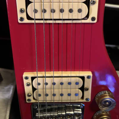 Austin Hatchet  travel guitar  1981  - Red image 5