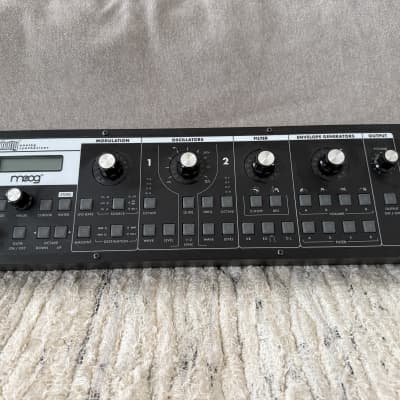 Moog Slim Phatty 2010s - Black