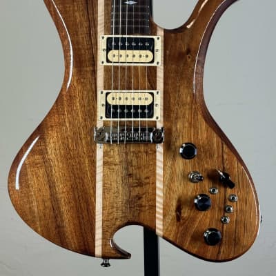 B.C. Rich Custom Shop Wave Koa 2024 image 2