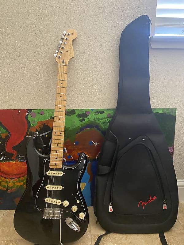 2018 Mexican Strat Black image 1