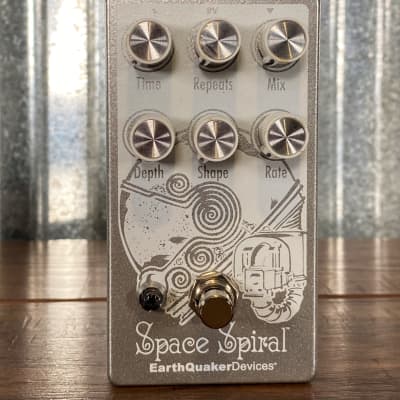 Earthquaker Devices EQD Space Spiral V1 Modulated Delay Device Guitar Effect Pedal NOS image 2