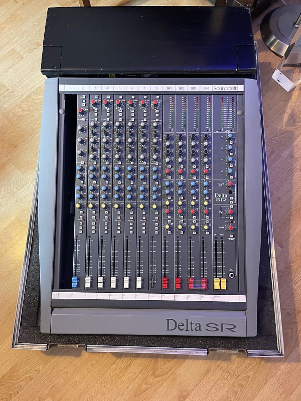 Soundcraft Delta SR プロ用オーディオミキサー Delta SR | Soundcraft - Professional Audio Mixers | English