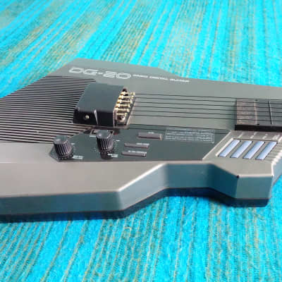 美品　CASIO DG-20 DIGITAL GUITAR カシオMIDI 美品】CASIO DG-20 DIGITAL GUITAR カシオMIDI