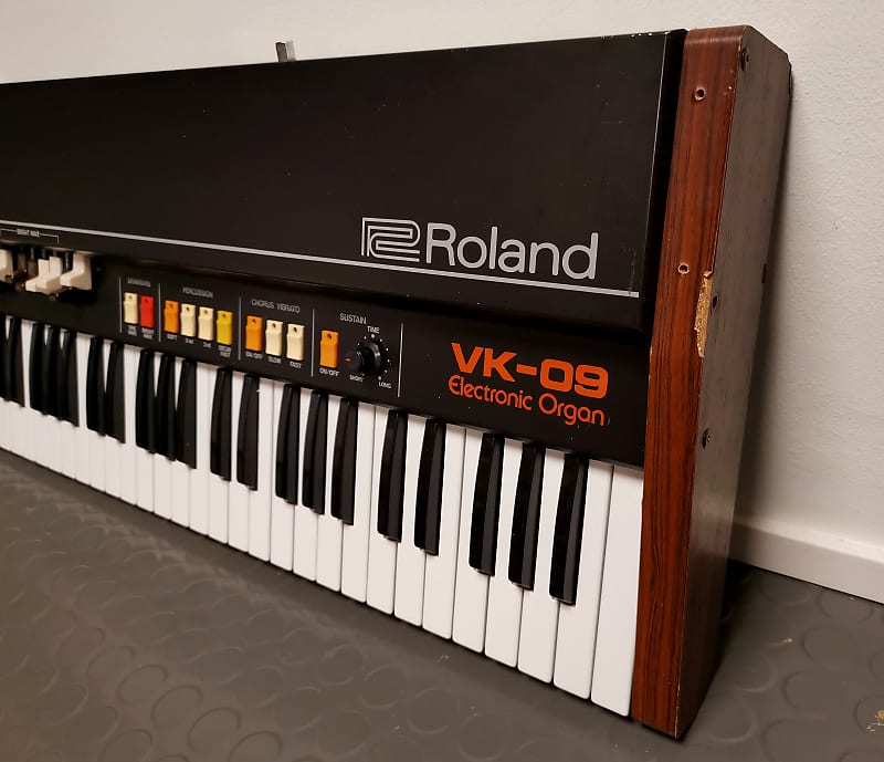 Roland VK-09 電子オルガン 61キー Roland VK-09 61-Key Electronic Organ | Reverb