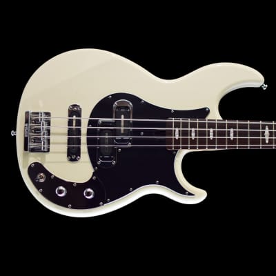 【訳アリ】Yamaha bb1024x ホワイト DISC Yamaha BB1024X Bass Guitar, Vintage White at Gear4music