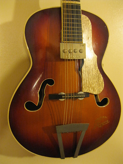 Arnold Hoyer Vintage  c.1960 Sunburst Guitar-Bodied Electro-Mandolin/ Mandolinetto. image 1
