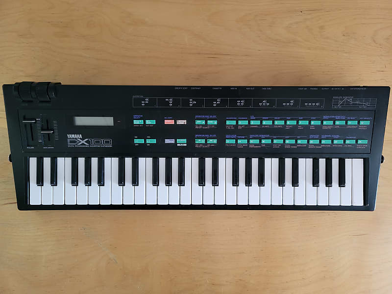Yamaha DX100 Programmable Algorithm Synthesizer | Reverb Canada