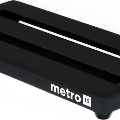 Pedaltrain Metro 16 3-Rail 16" x 8" Pedalboard with Hard Case image 2